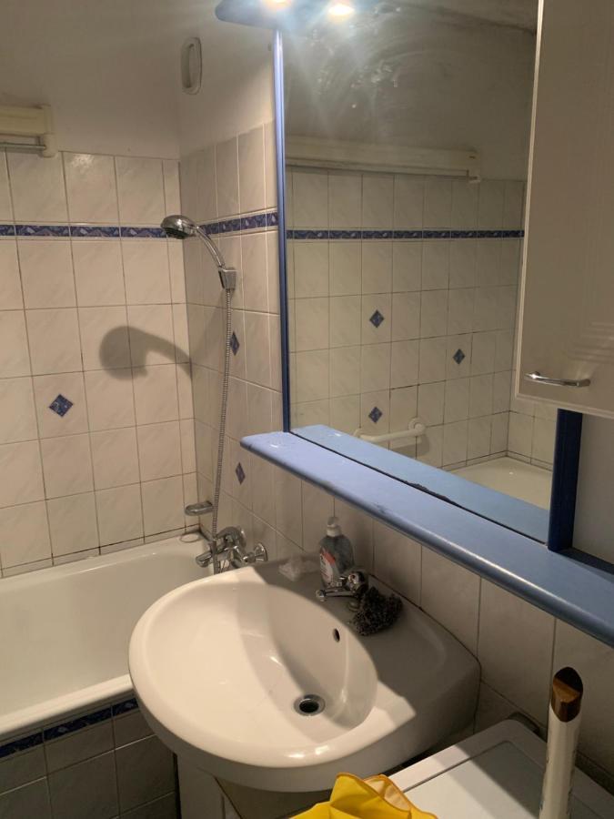Sehr Schone Zimmer 1 In Wien Favoriten Экстерьер фото